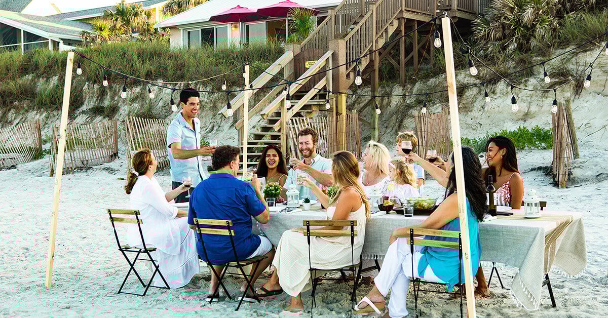 Family_Party_Beach-1200X628 (1)